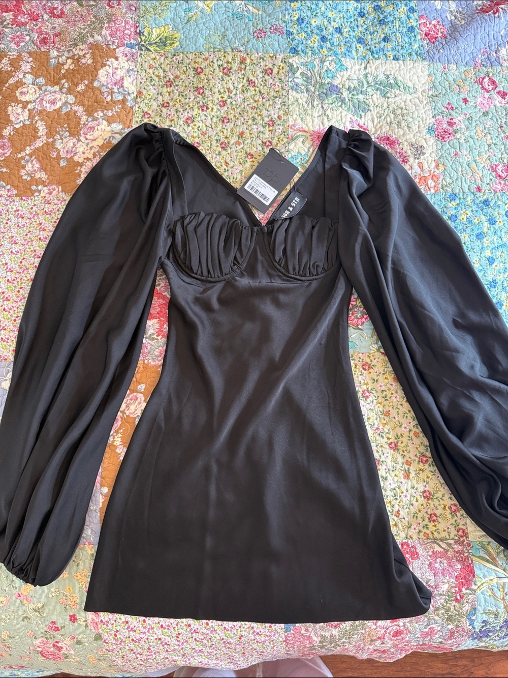 NWT Jagger & Stone Black Satin Long-Sleeve Mini Dress with Puffed Sleeves